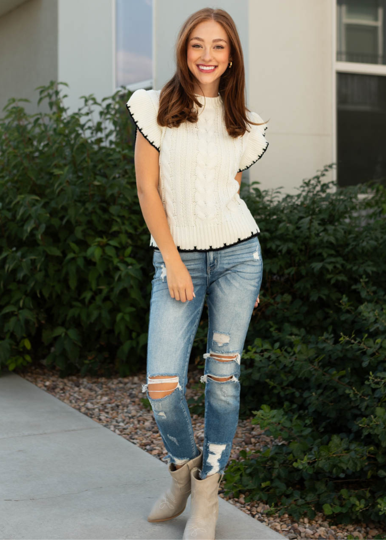 Short sleeve ivory knit top sweater