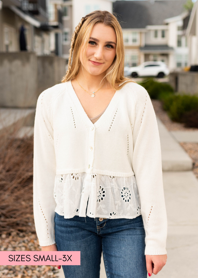 Off white cardigan with lace at the bottom