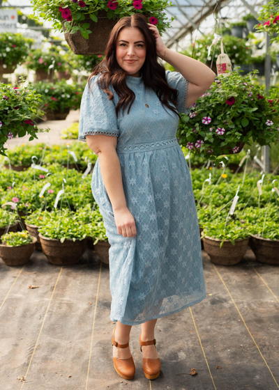 Short sleeve dusty blue corded lace dress