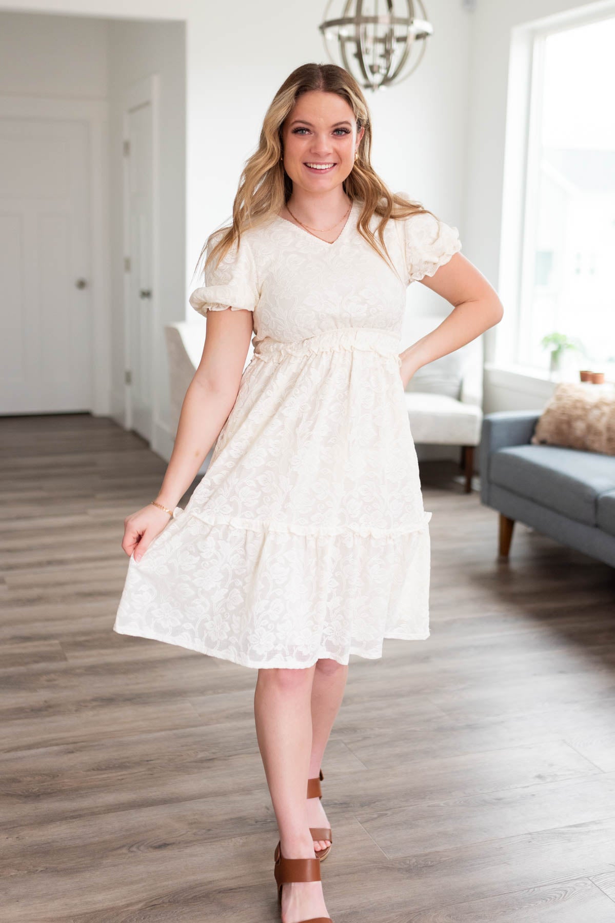 V-neck off white ruffle lace dress with short sleeves