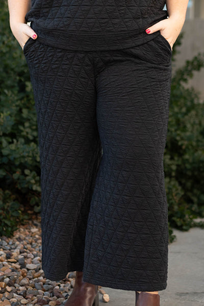 Plus size quilted black pants