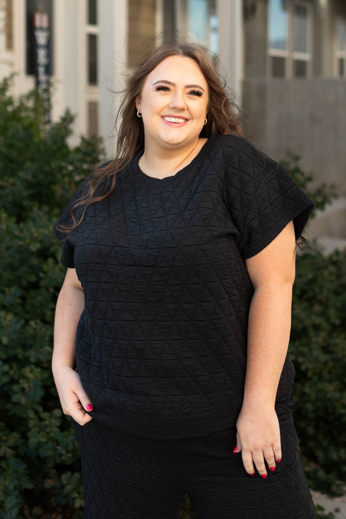 Short sleeve plus size quilted black top