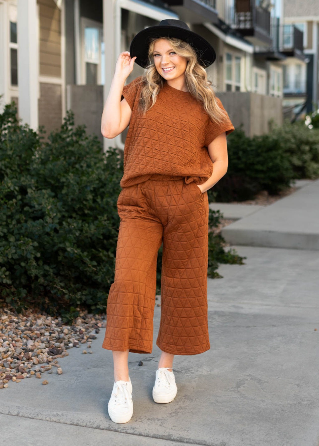 Cinnamon pants with pockets