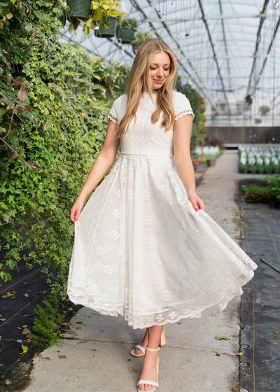 Short sleeve ivory lace dress with a-line skirt