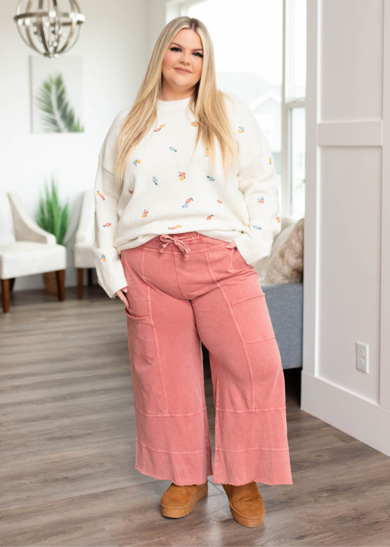 Plus size mauve pants with side pockets