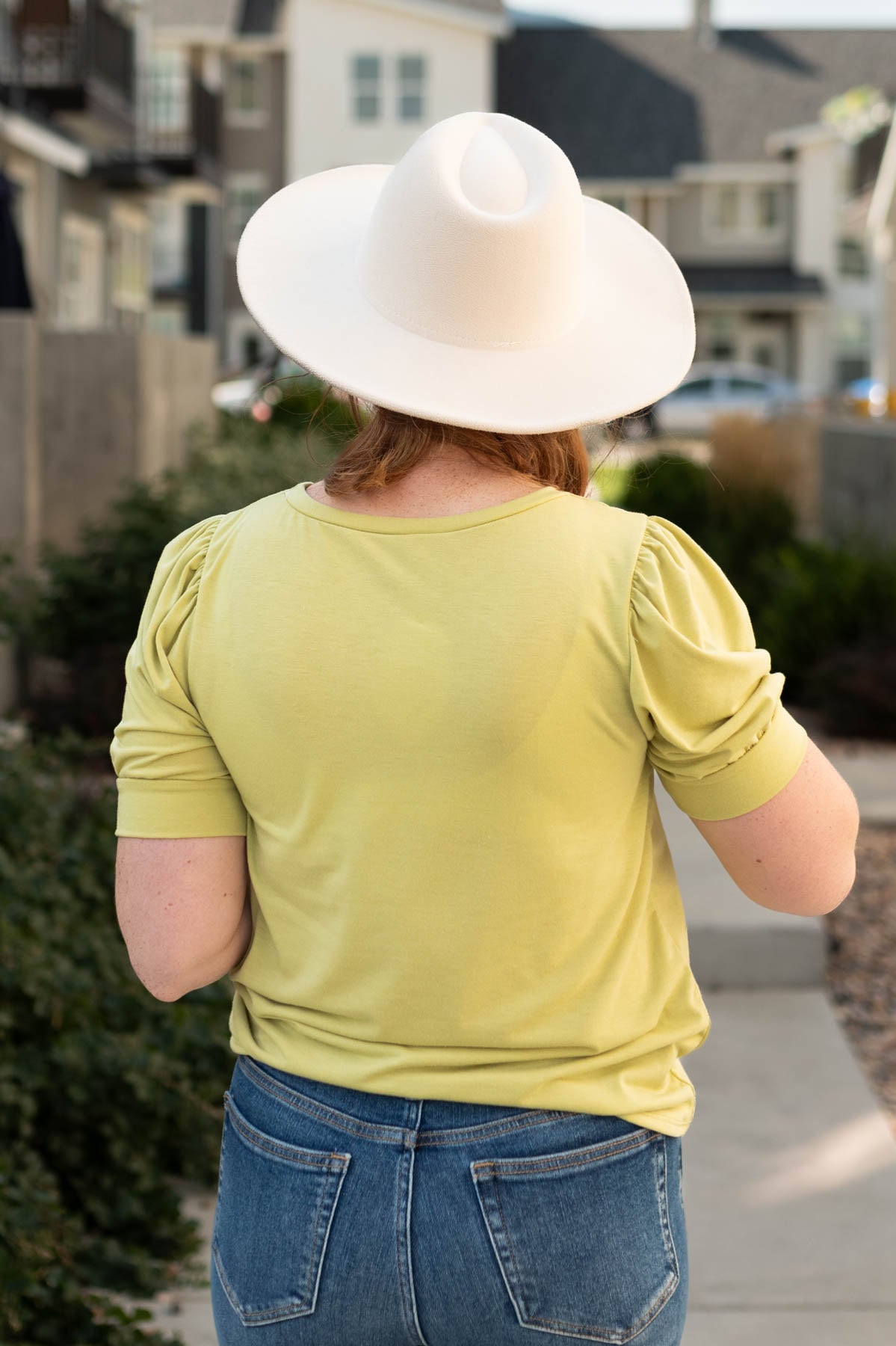 Back view of a kiwi top