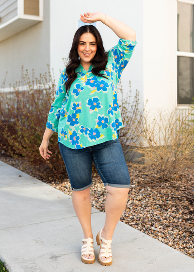 3/4 sleeve plus size green floral top