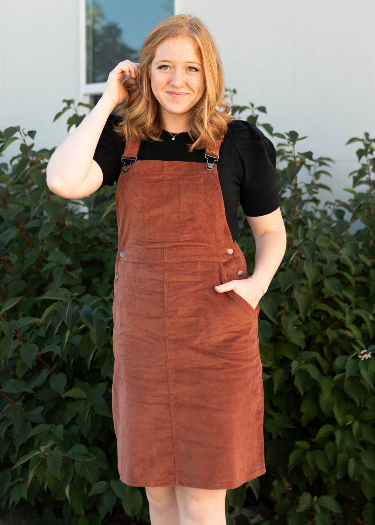 Overall cinnamon dress with pockets