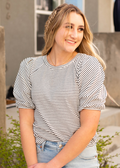 Front view of the stripe bubble sleeve top
