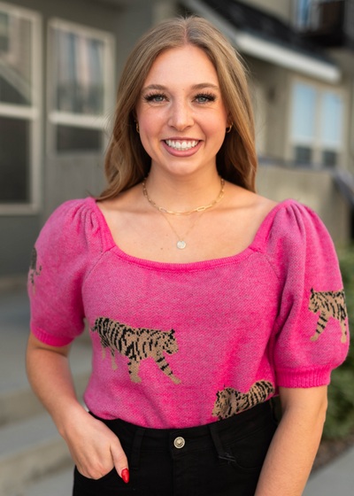 Fuchsia top with tigers