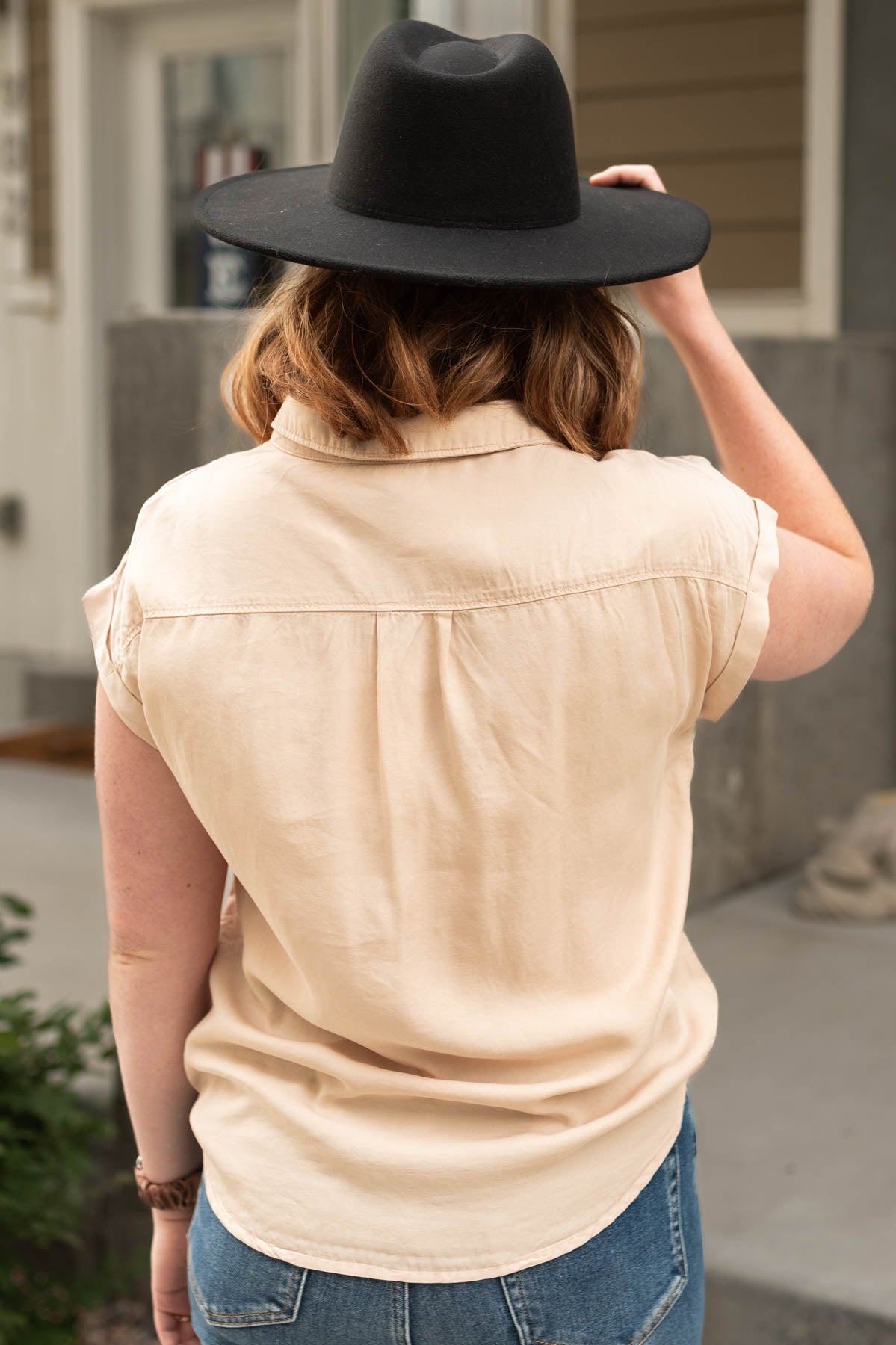 Back view of a khaki top