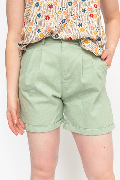 Pleated sage shorts