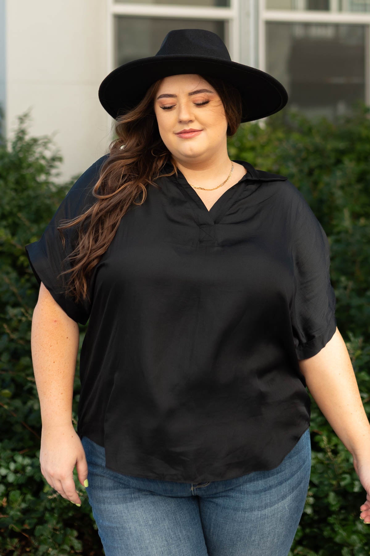 Short sleeve plus size black top with v-neck and collar