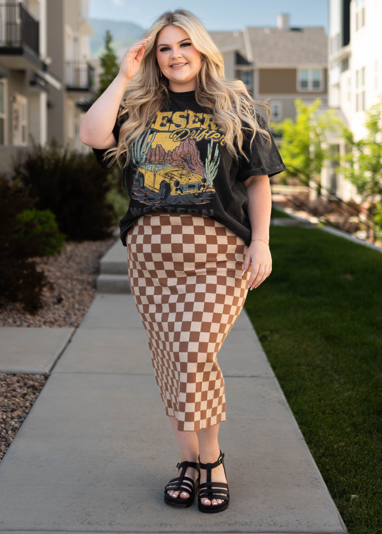 Plus size brown skirt with checkers