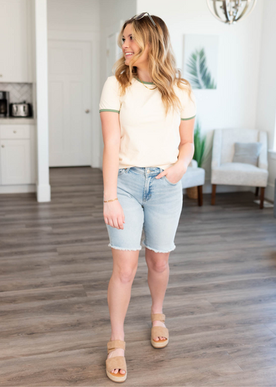 Cream top with short sleeves