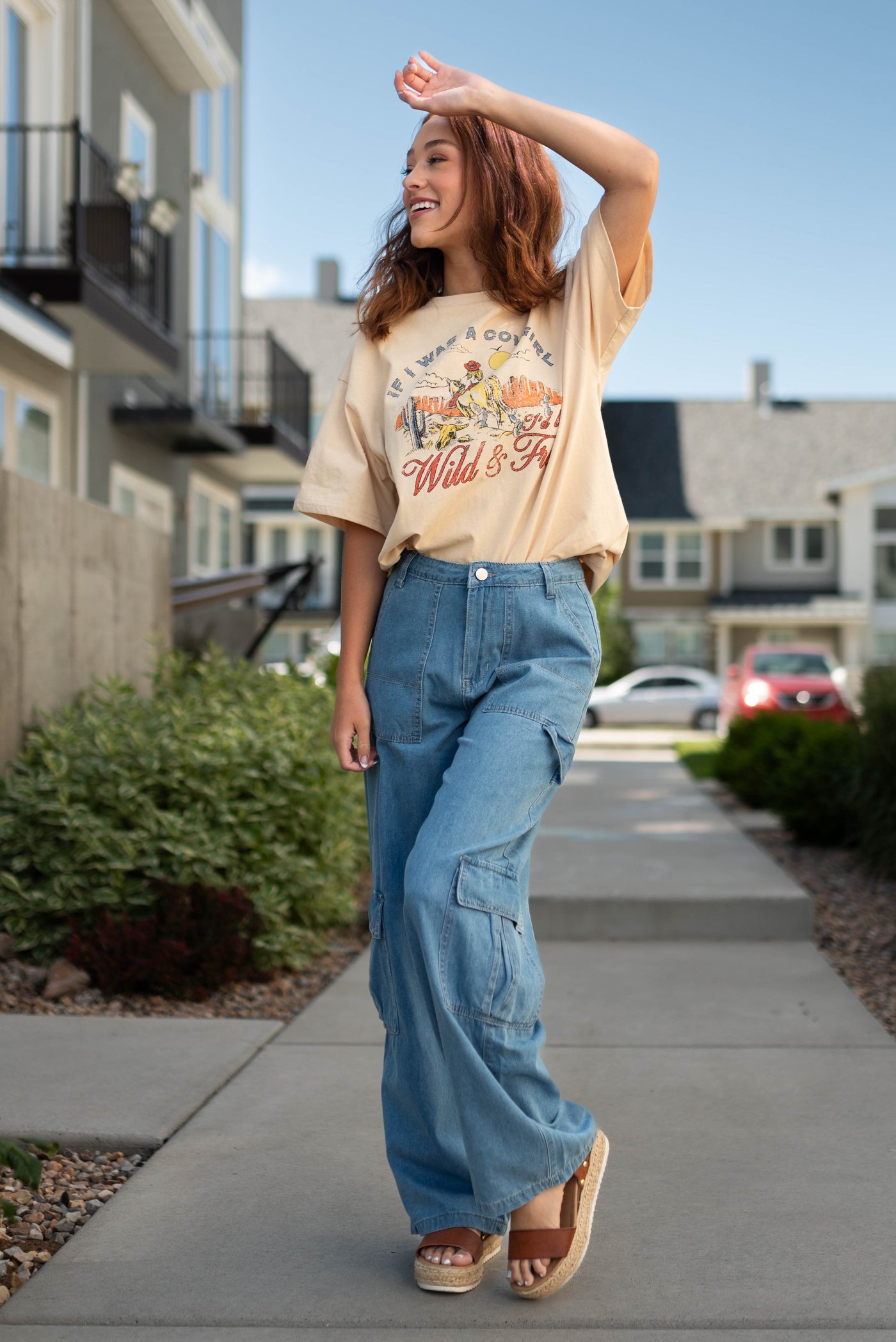 Denim blue pants with side pockets