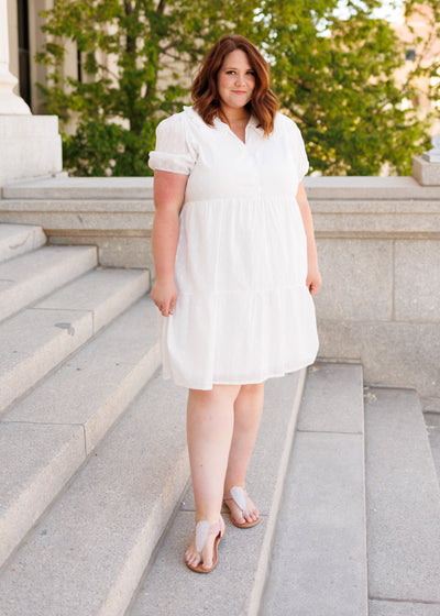 Plus size ivory mini dress in plus size with collar