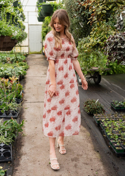 Short sleeve rose floral tiered dress