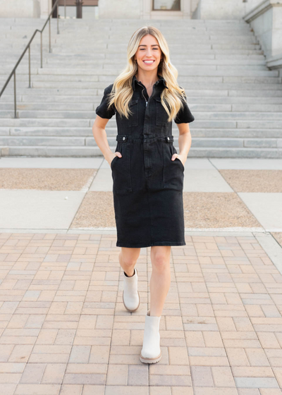 Black denim zipper dress with short sleeves and pockets