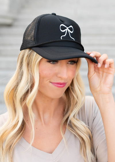 Black embroidered bow hat