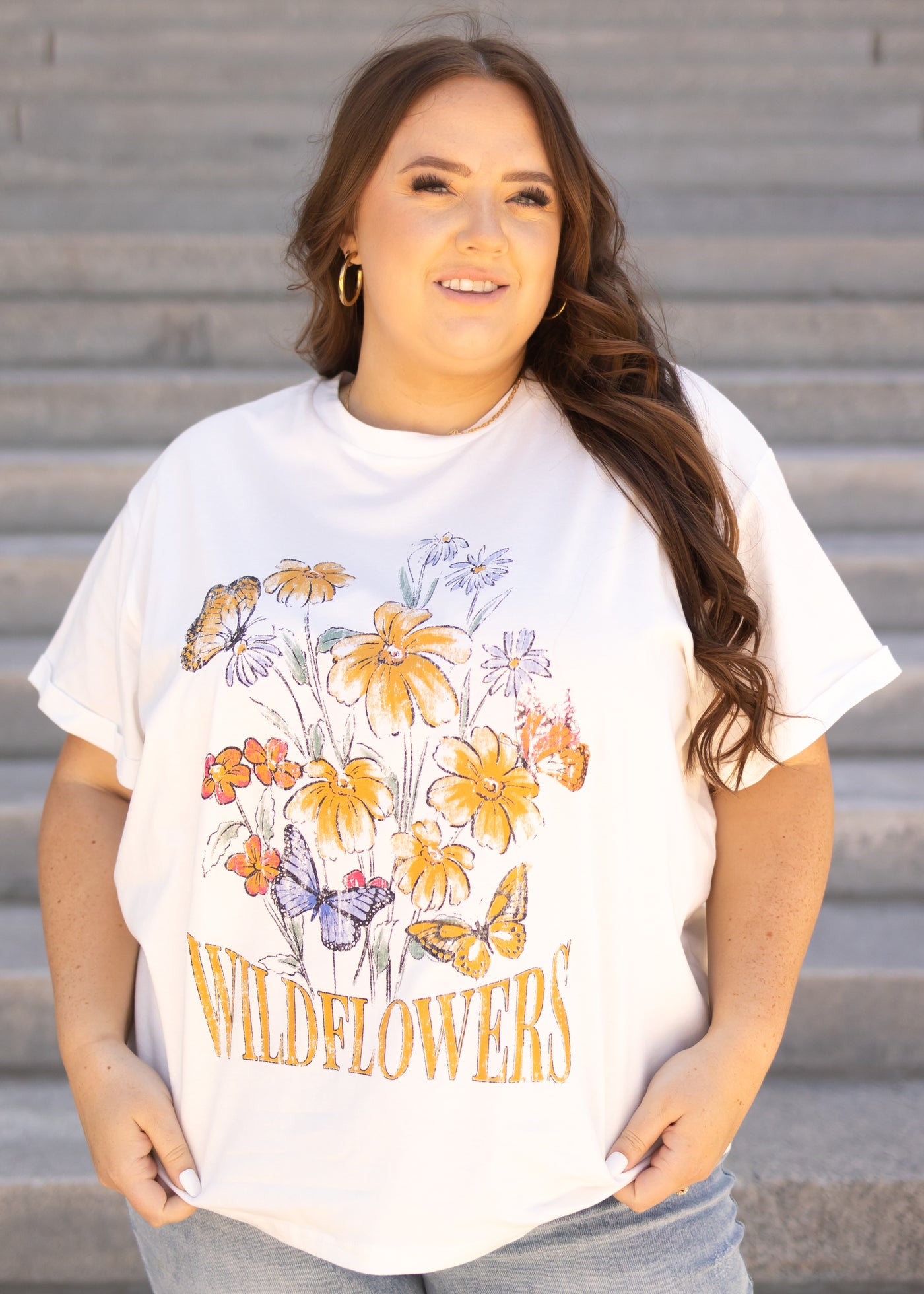 Short sleeve wildflower white graphic tee