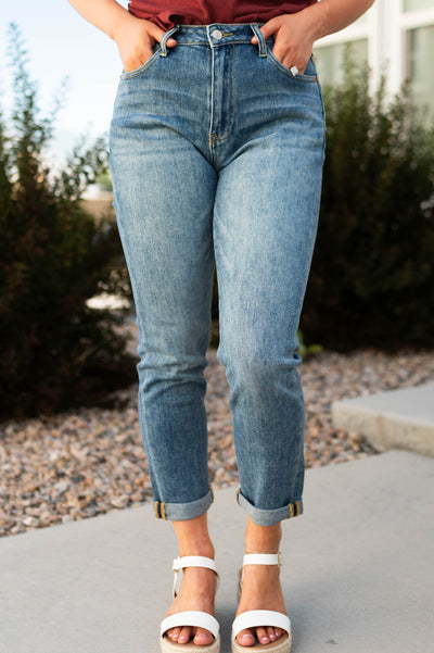 Medium girlfriend jeans with rolled cuffs