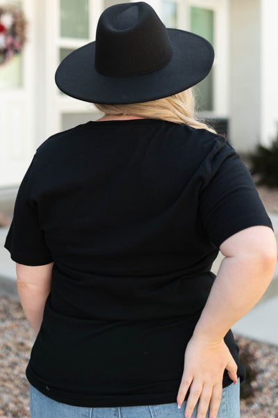 Back view of plus size Y'all black tee