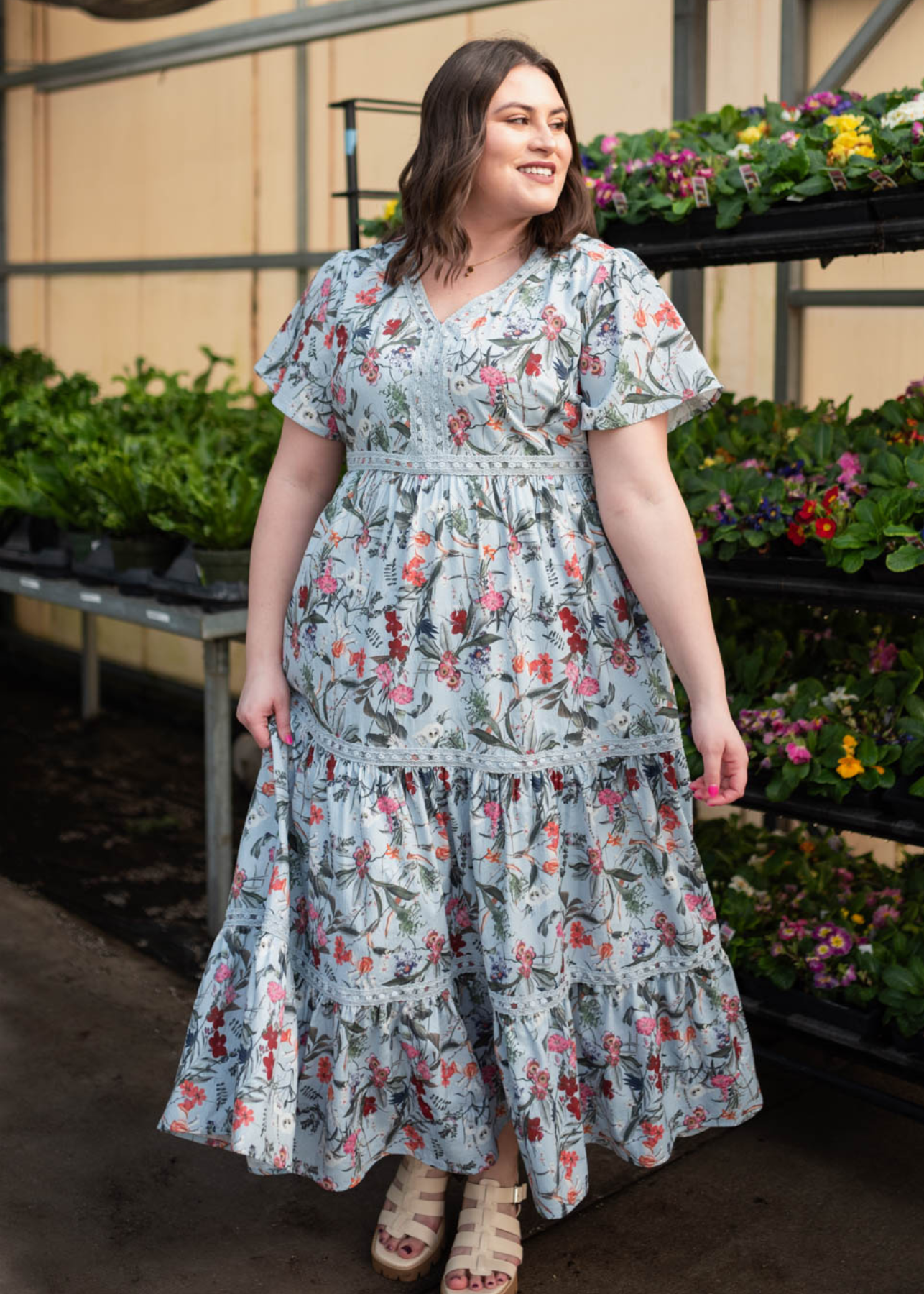 Plus size short sleeve blue floral tiered dress