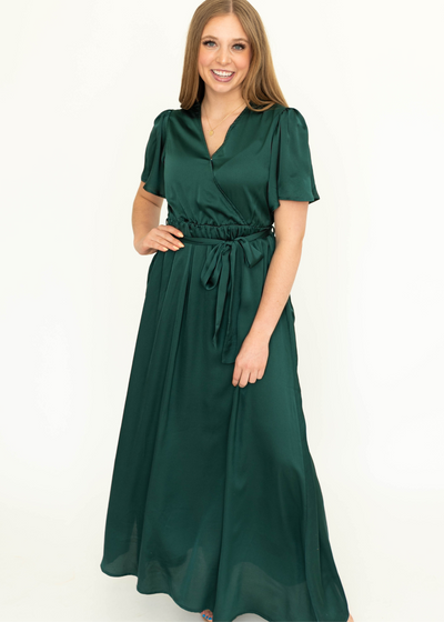 Short sleeve hunter green dress that ties at the waist