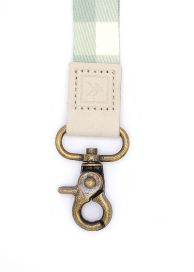 Thread Wallets Iris Wrist Lanyard