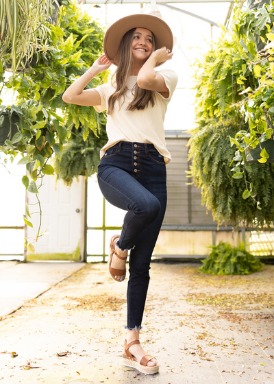 Small short sleeve cream top