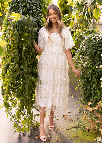 Short sleeve white floral dress