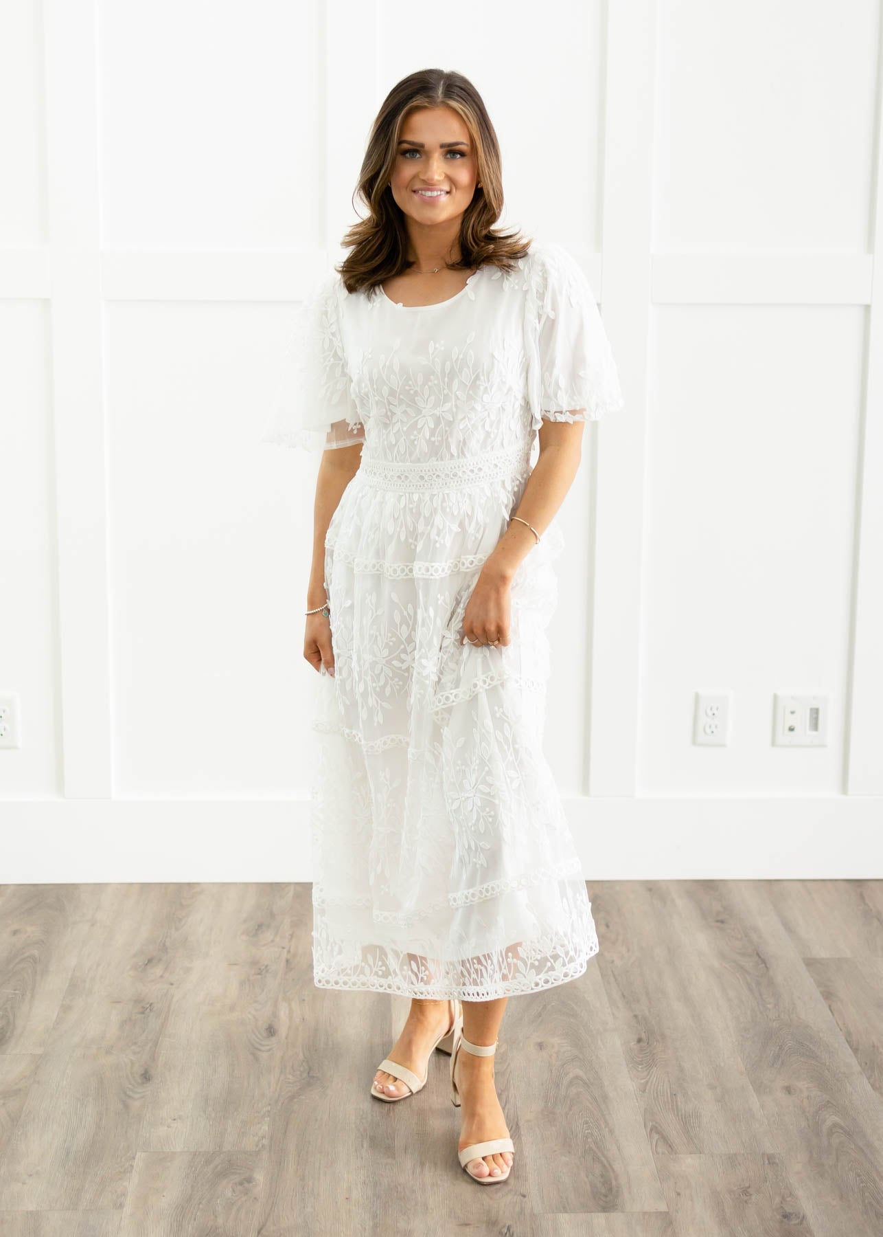 Short sleeve white floral dress