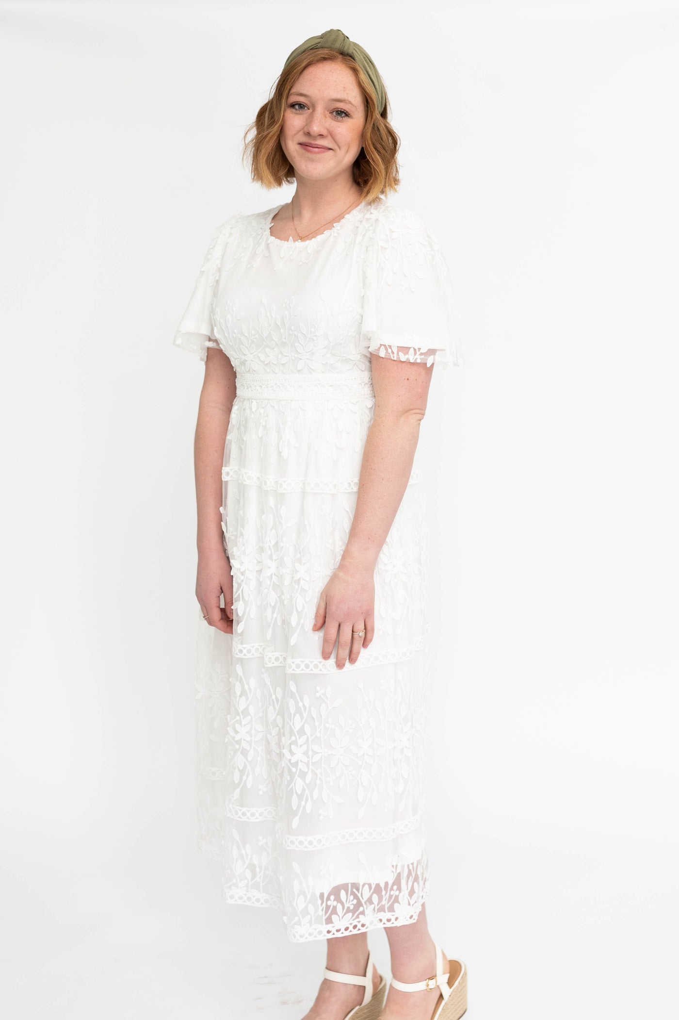 Short sleeve lace white floral dress