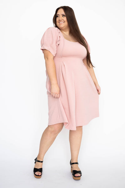 Plus size dusty pink dress with short sleeves
