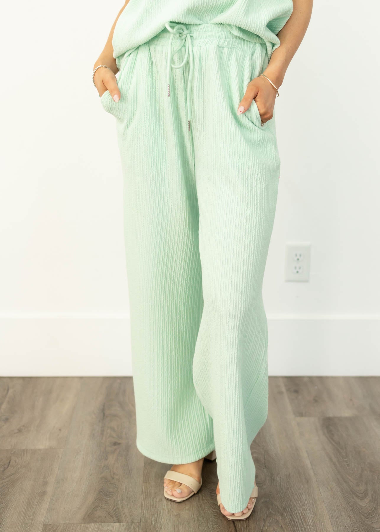 Sage pants with pockets