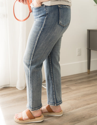 Aviva Medium Jeans