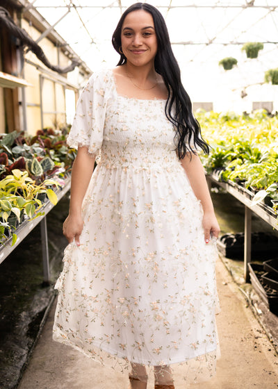Short sleeve white floral dress