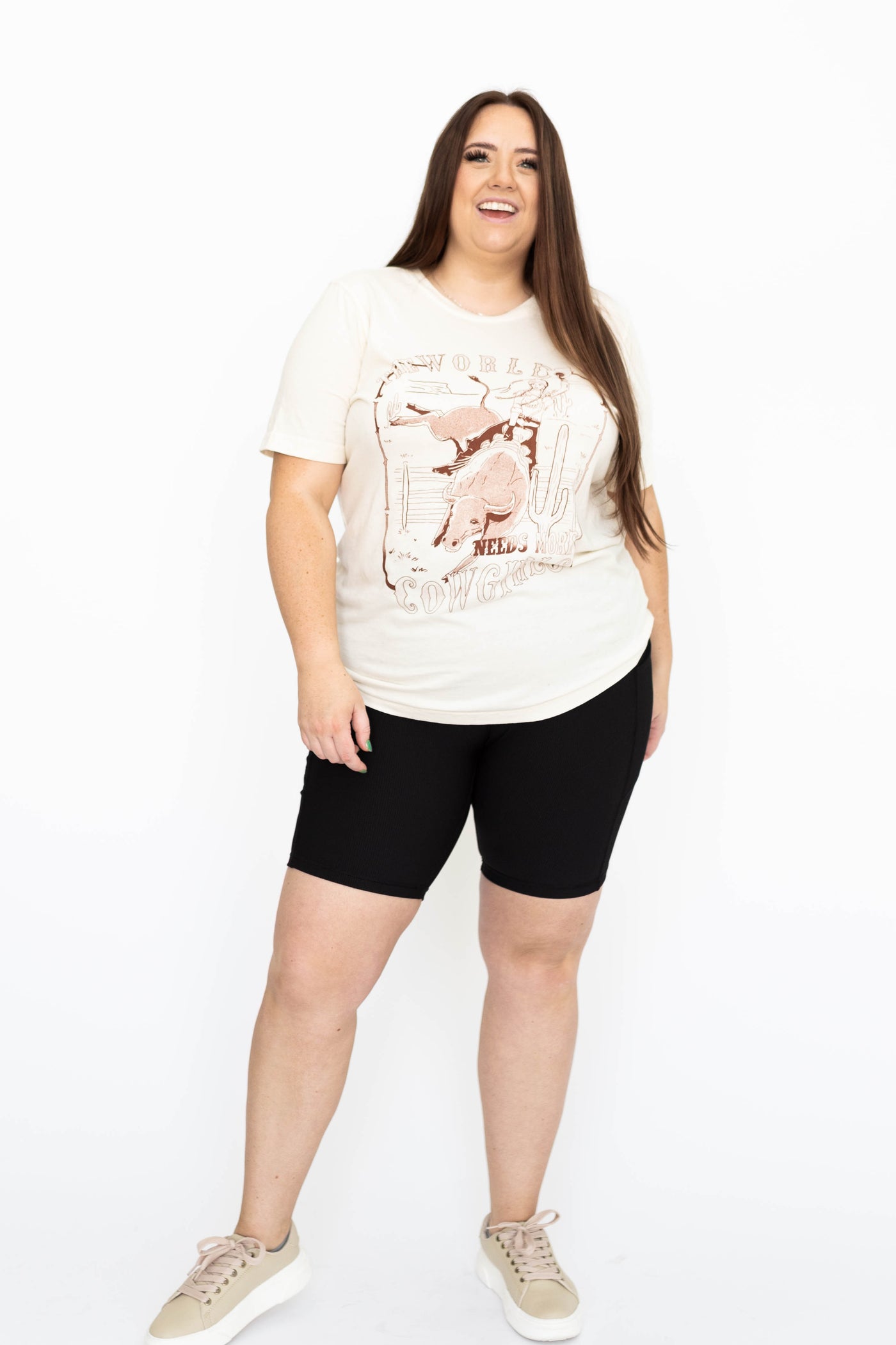 Short sleeve of a graphic cowgirls cream tee
