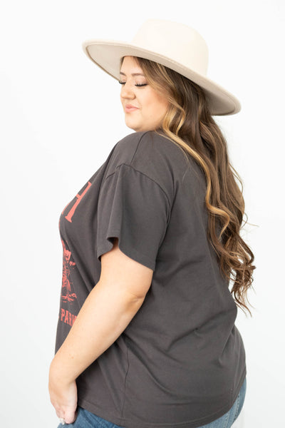 Side view of a plus size charcoal top