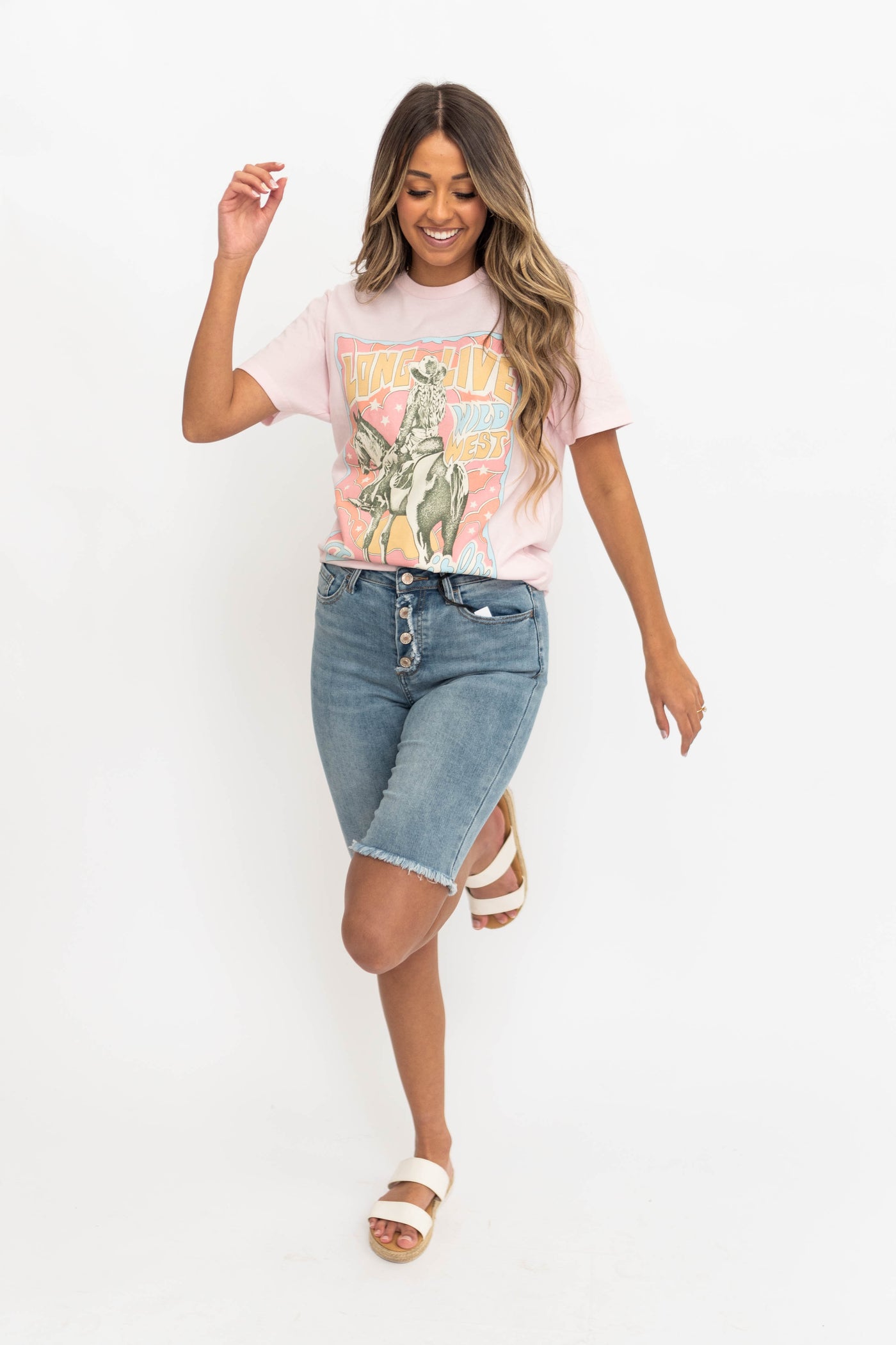 Short sleeve pink graphic tee