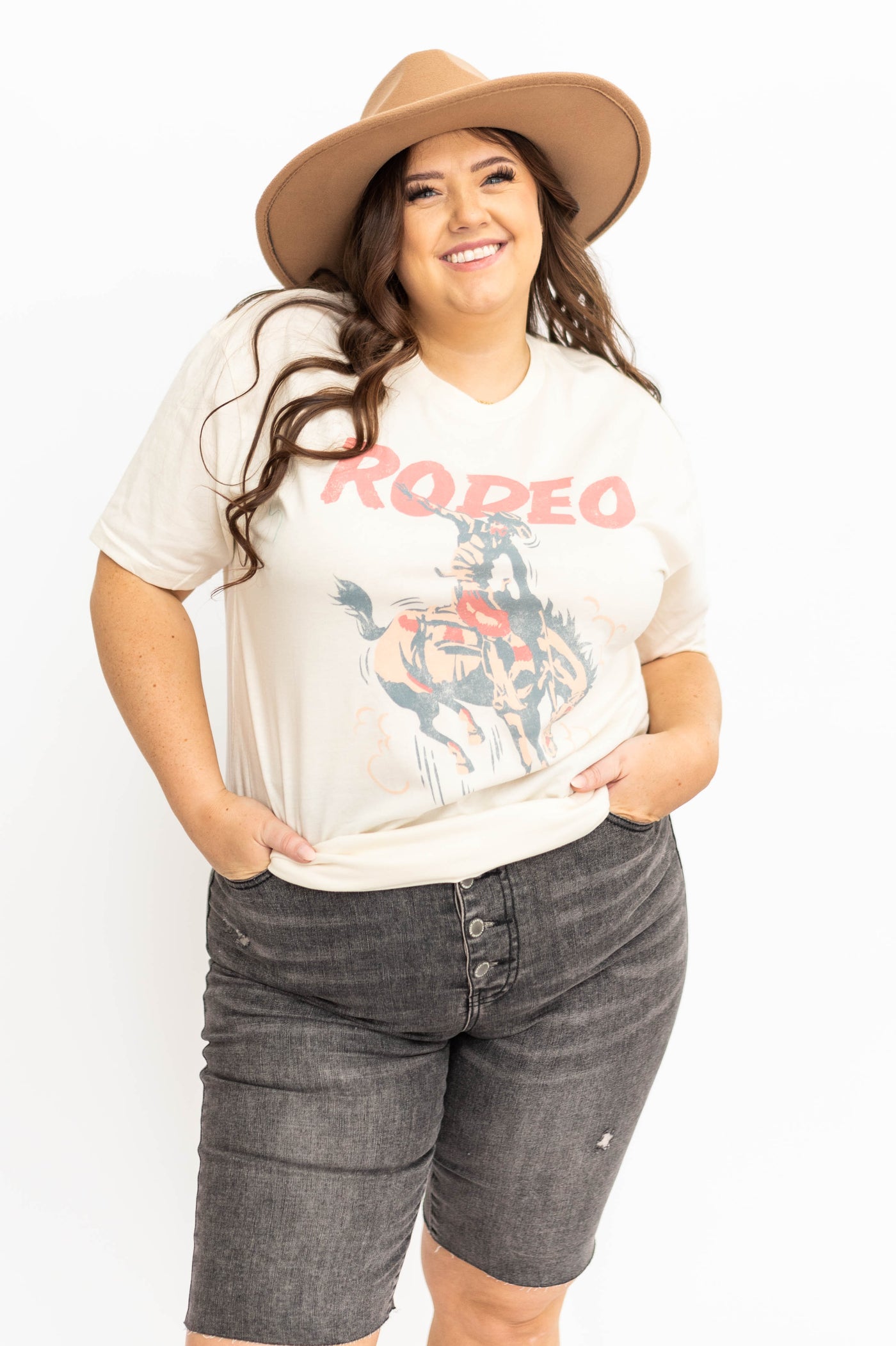 White graphic tee in plus size