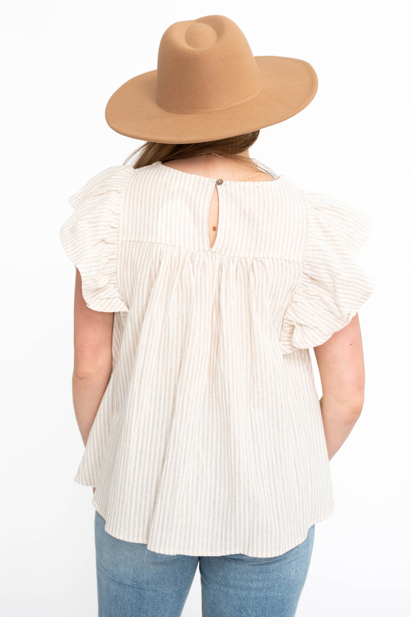Back view of a oatmeal top