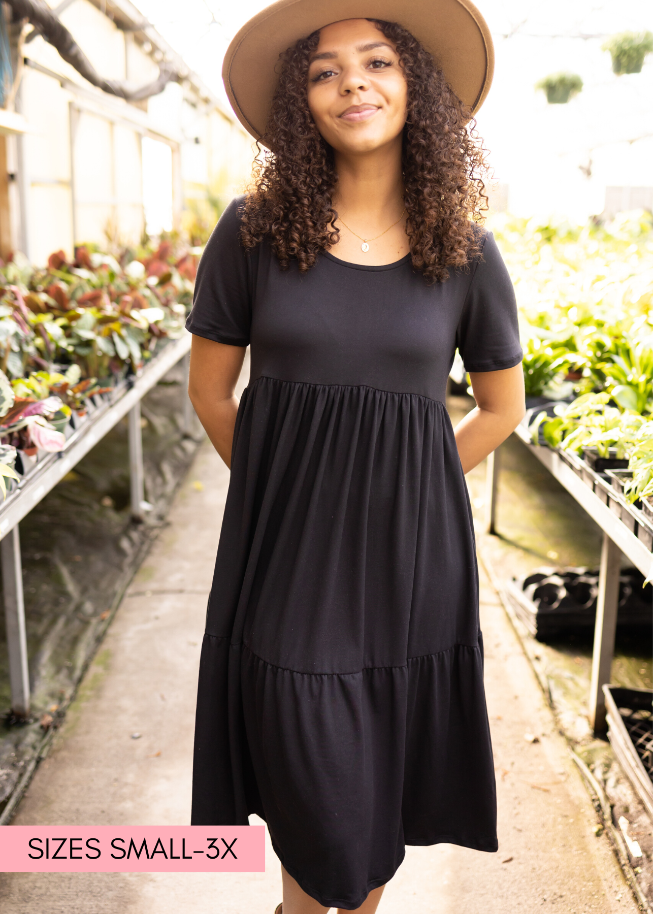 Short sleeve black knit dress