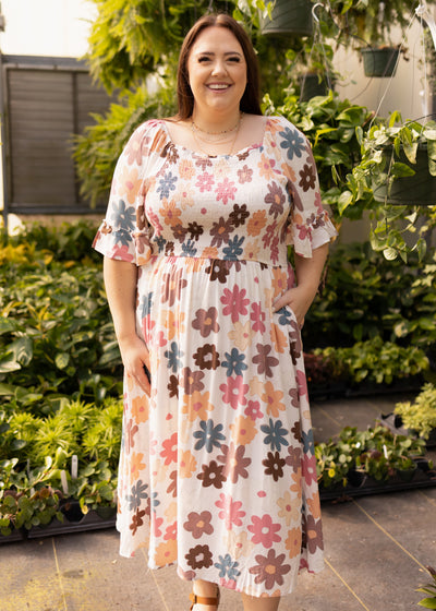 Knit plus size short sleeve floral dress