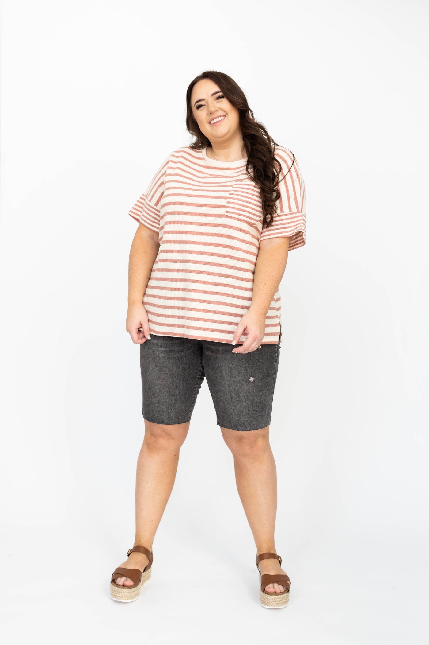 Plus size dark gray shorts with pockets