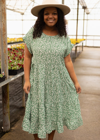 Short sleeve green floral dress with pockets