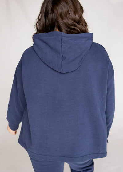 Dark blue sweatshirt