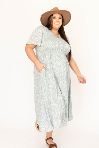Plus size sage floral dress with short sleeves and pockets