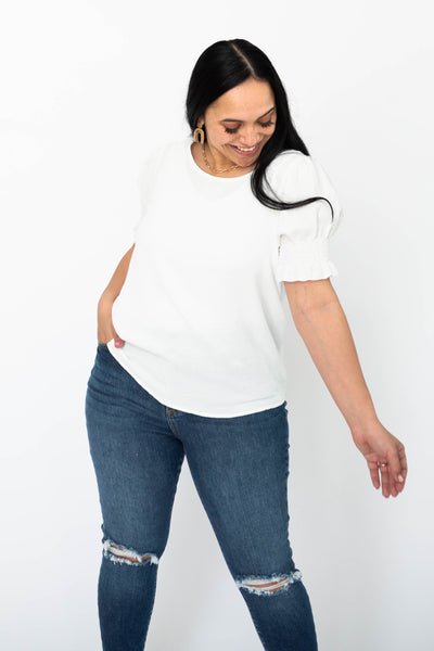 Short sleeve large white top with round neck